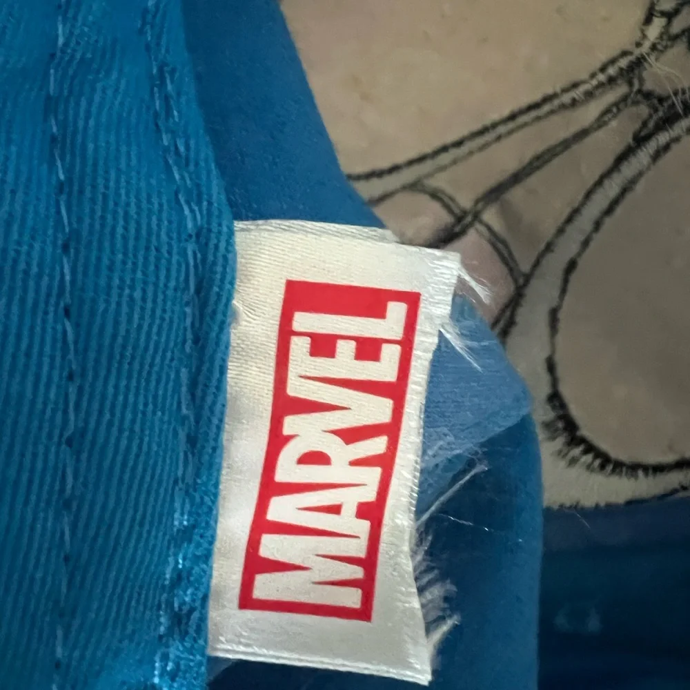 Marvel Kids Spider-Man Red and Blue Cap with Black Spider Detail NWOT - Picture 5 of 6